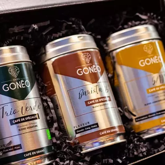 Coffret café en grain composé 3 boîtes de cafés Gonéo