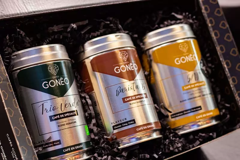 Coffret café en grain composé 3 boîtes de cafés Gonéo